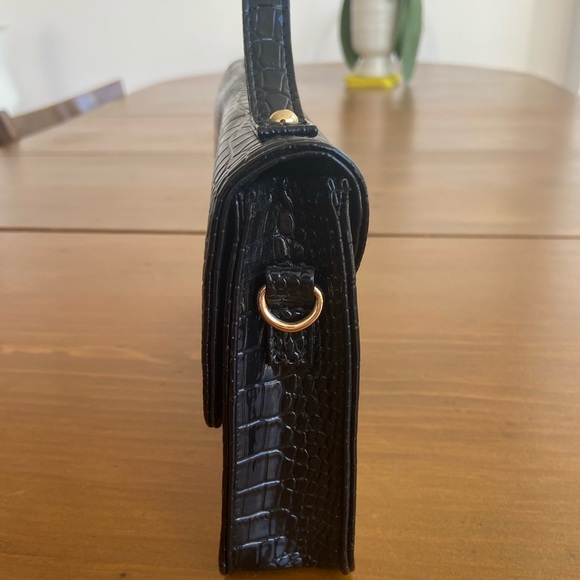 Cute 90s vegan crocodile skin purse - Picture 4 of 6